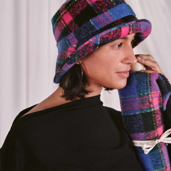 Brusa estampada de coll asimètric Violeta - Imatge 3