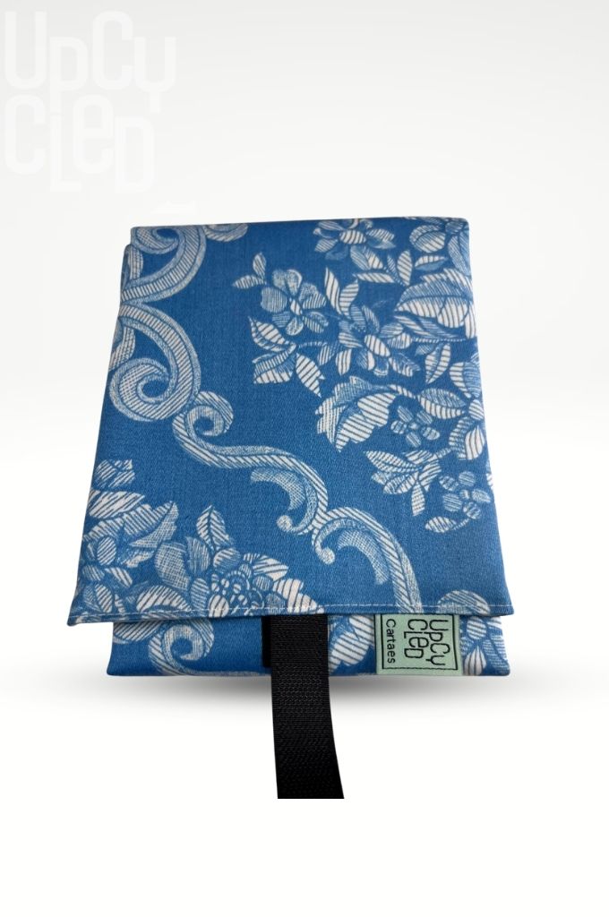 Boc’n’Roll de tela reutilitzada -UPCYCLED CARTAES 1 Boc’n’Roll de tela reutilitzada -UPCYCLED CARTAES